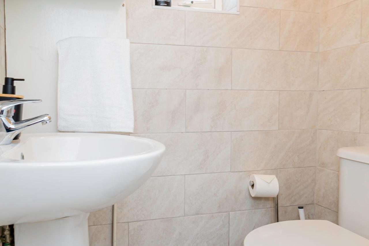 אוקספורד Charming 2-Bedroom Flat With A Garden And Free Parking At Abingdon מראה חיצוני תמונה